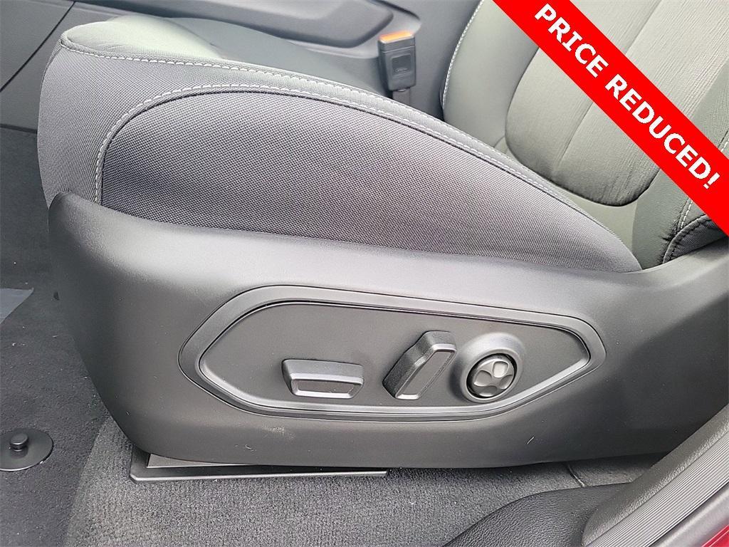 new 2025 Jeep Grand Cherokee car, priced at $33,108