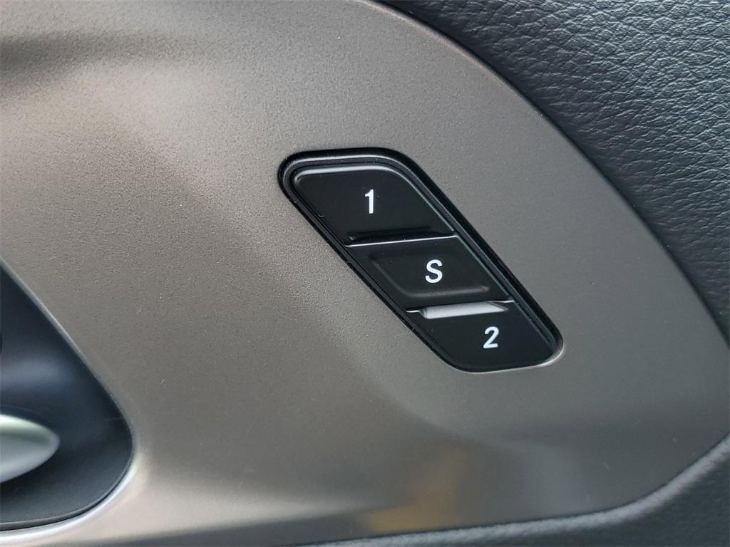 new 2025 Chrysler Pacifica car, priced at $43,945