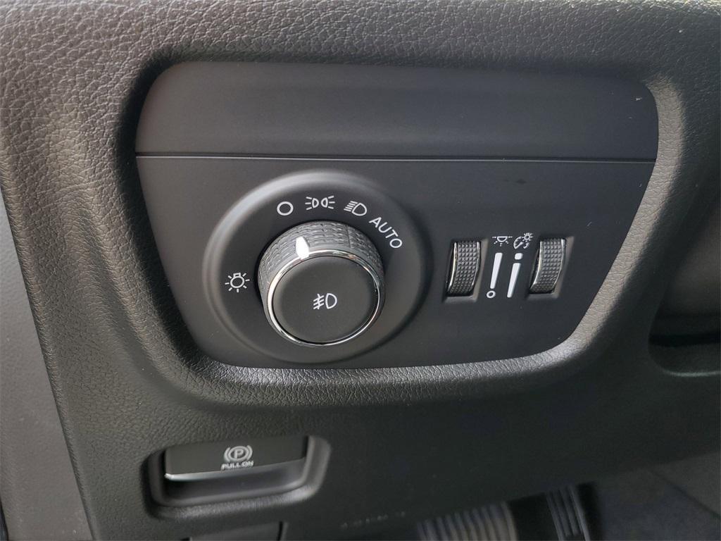 new 2025 Jeep Grand Cherokee car, priced at $51,387