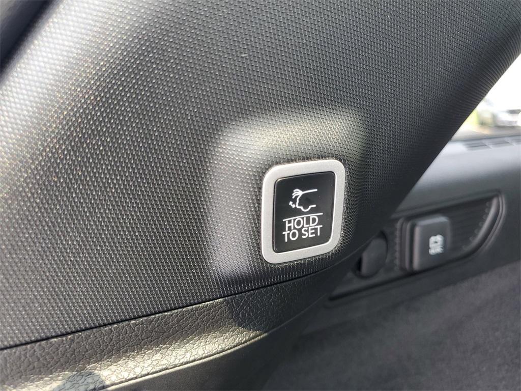 new 2025 Jeep Grand Cherokee car, priced at $51,387