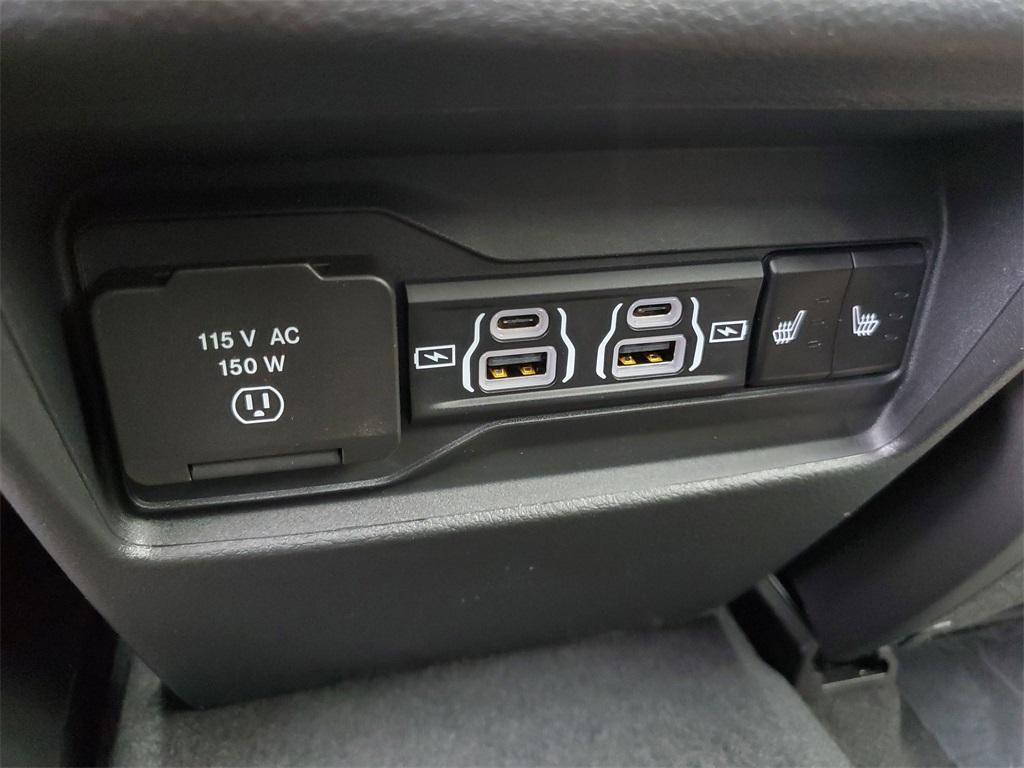 new 2025 Jeep Grand Cherokee car, priced at $51,387
