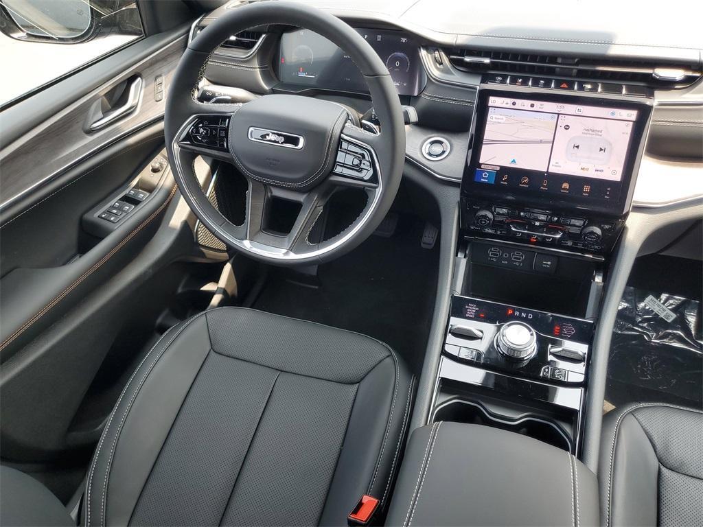 new 2025 Jeep Grand Cherokee car, priced at $51,387