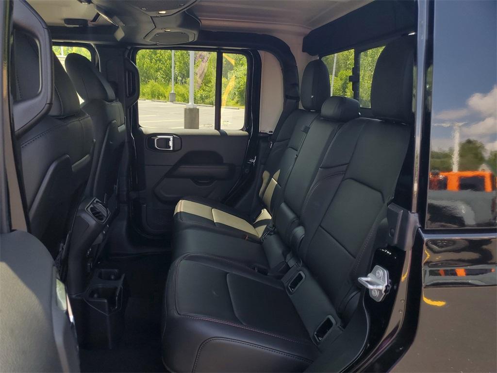 new 2025 Jeep Gladiator car, priced at $55,290