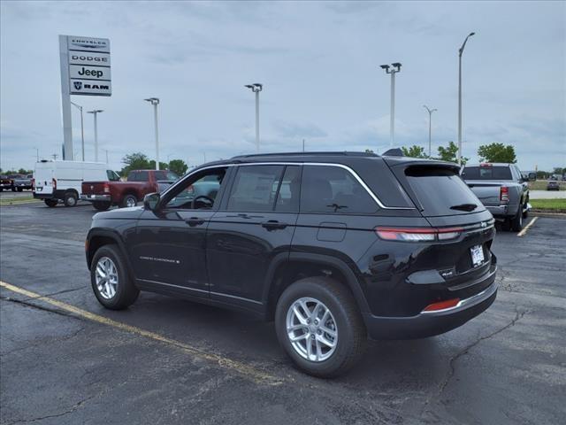 new 2024 Jeep Grand Cherokee car, priced at $36,590