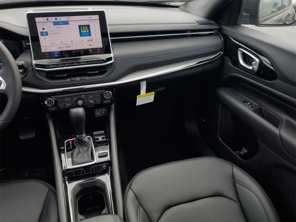 new 2025 Jeep Compass car, priced at $32,126
