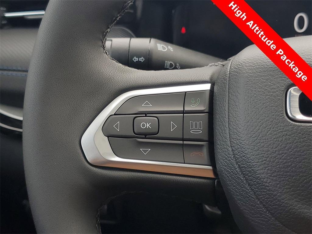 new 2025 Jeep Compass car, priced at $33,291
