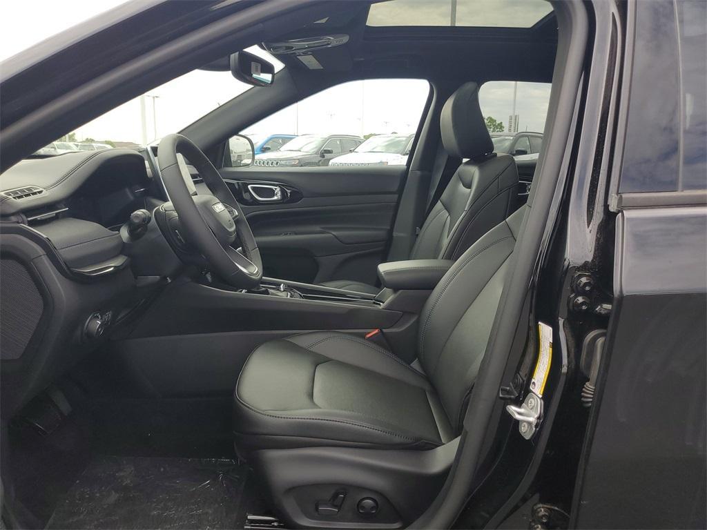 new 2025 Jeep Compass car, priced at $32,126