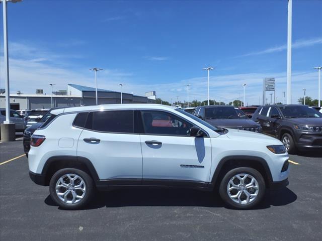 new 2024 Jeep Compass car, priced at $25,858