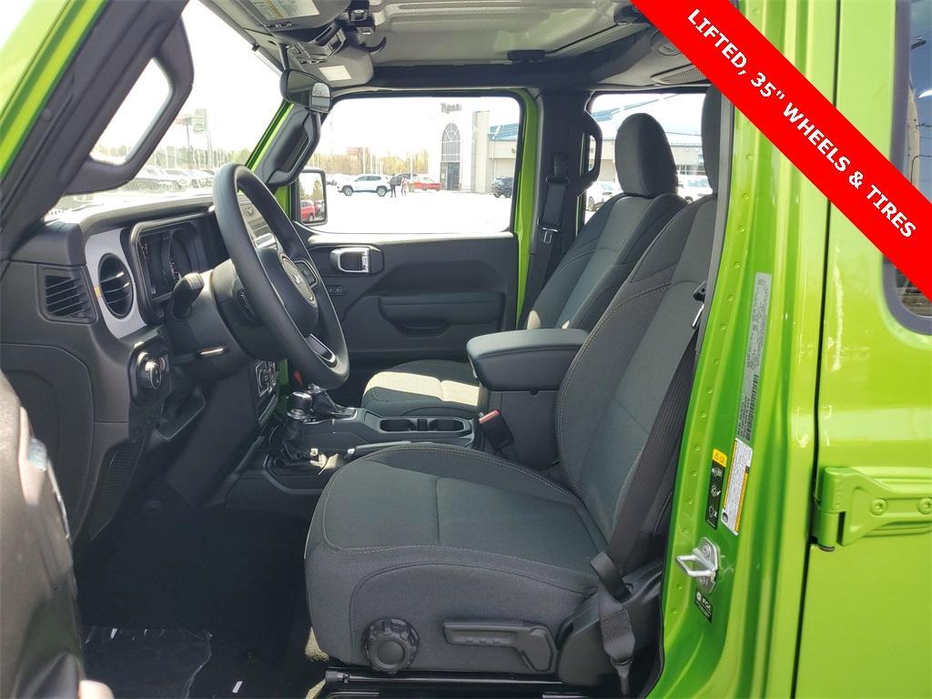 new 2025 Jeep Gladiator car, priced at $47,292