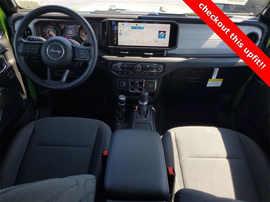 new 2025 Jeep Gladiator car, priced at $50,977