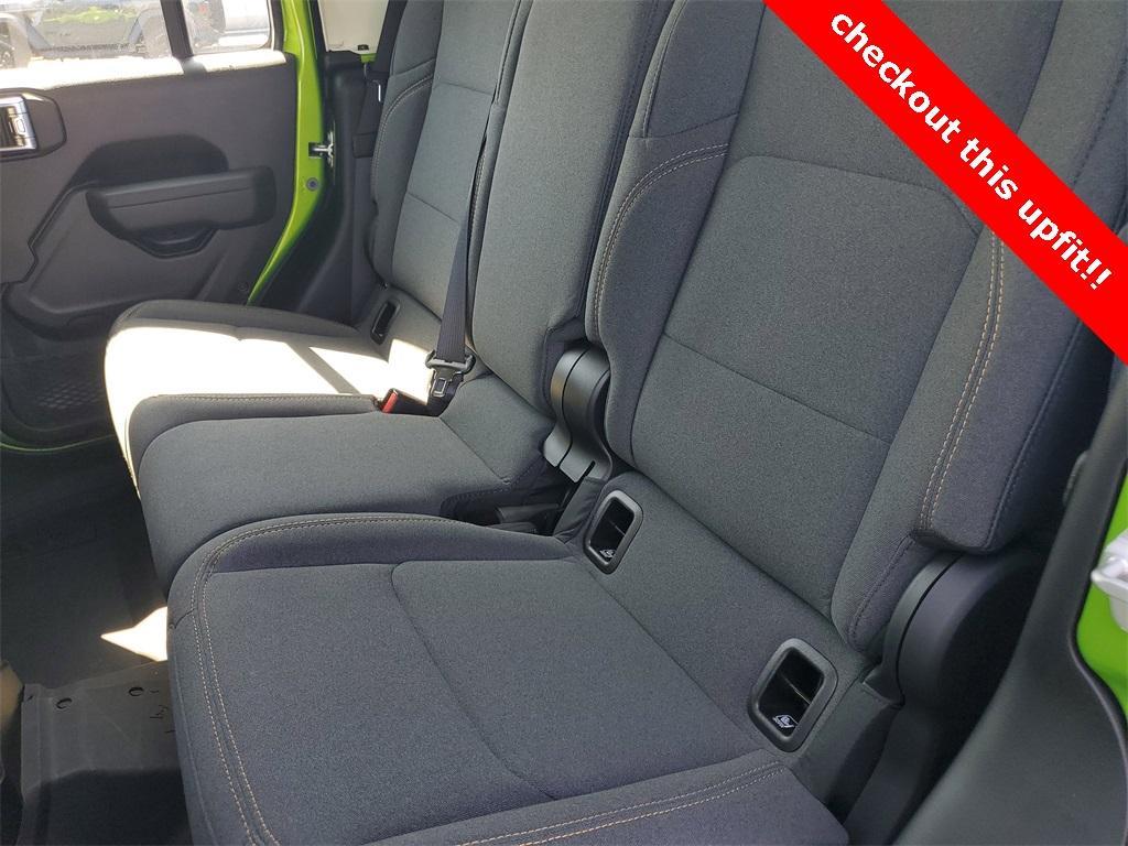 new 2025 Jeep Gladiator car, priced at $50,977