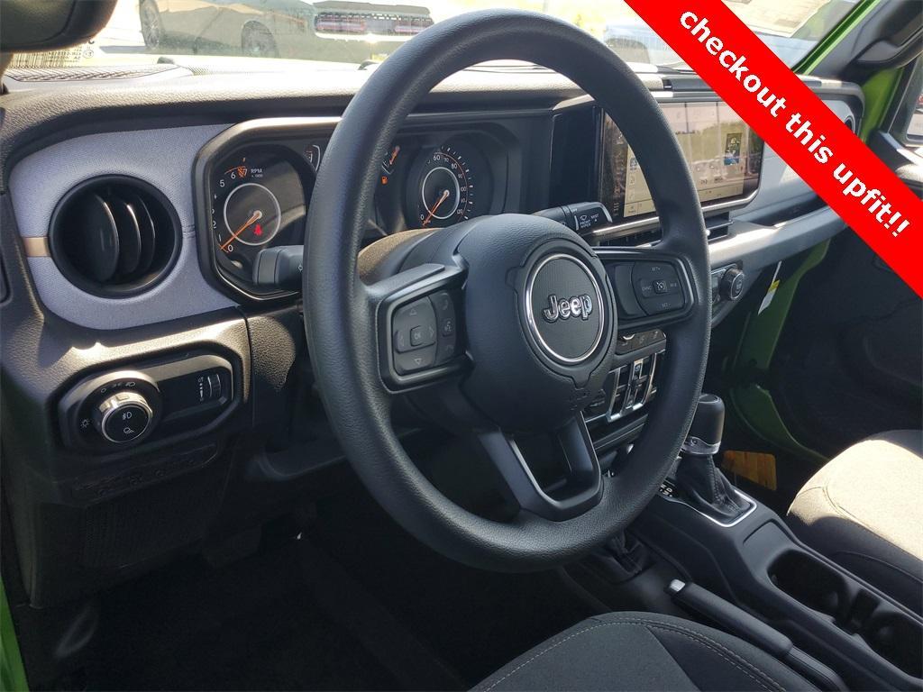 new 2025 Jeep Gladiator car, priced at $50,977