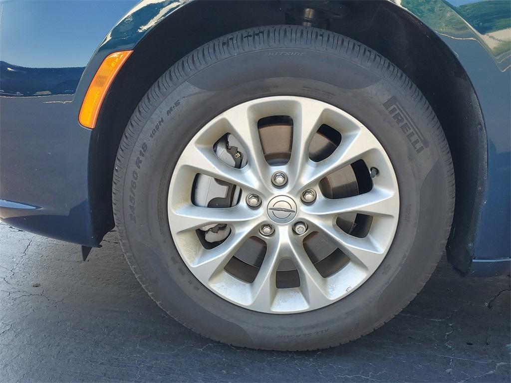 used 2025 Chrysler Pacifica car, priced at $39,995