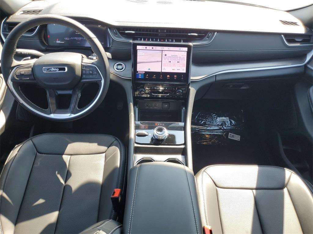 new 2025 Jeep Grand Cherokee car, priced at $48,994