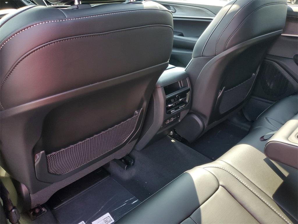 new 2025 Jeep Grand Cherokee car, priced at $48,994