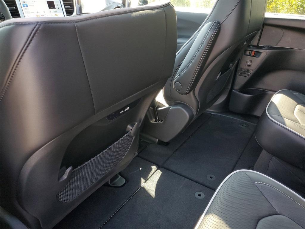 new 2026 Chrysler Pacifica car, priced at $52,692
