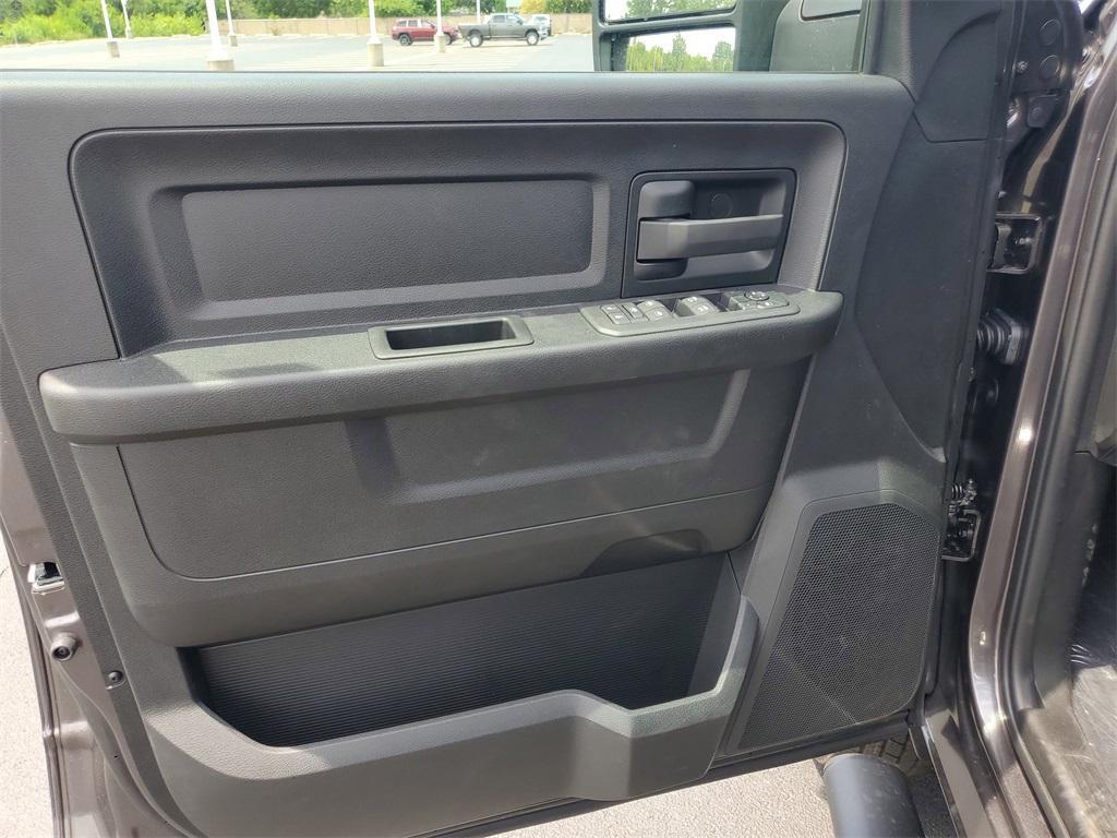 new 2025 Ram 3500 car, priced at $65,378