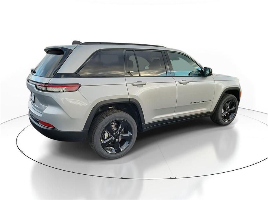 new 2025 Jeep Grand Cherokee car, priced at $46,288