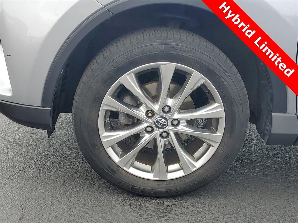 used 2018 Toyota RAV4 Hybrid car, priced at $23,615