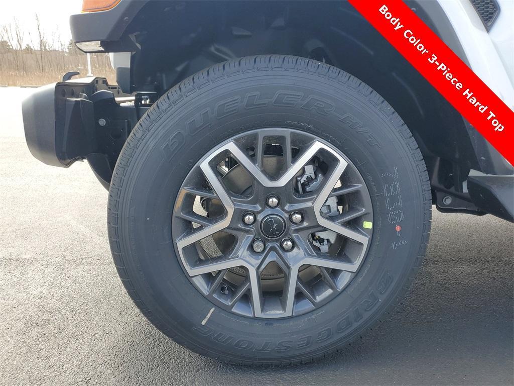 new 2025 Jeep Wrangler car, priced at $49,304