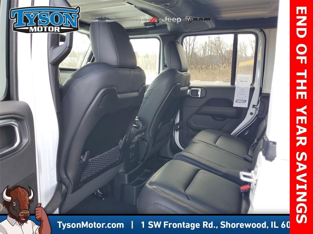 new 2025 Jeep Wrangler car, priced at $45,999