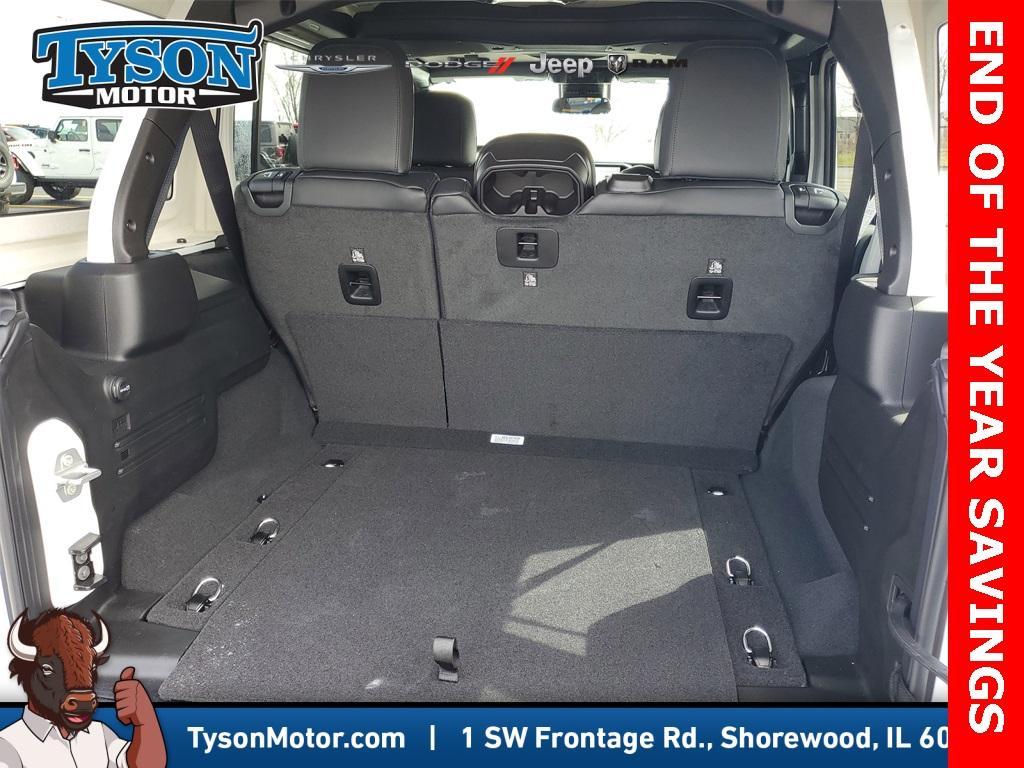 new 2025 Jeep Wrangler car, priced at $45,999