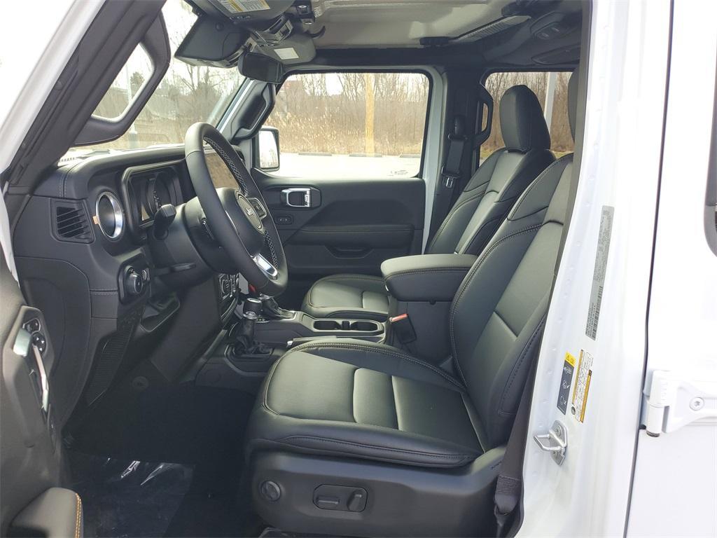 new 2025 Jeep Wrangler car, priced at $53,804