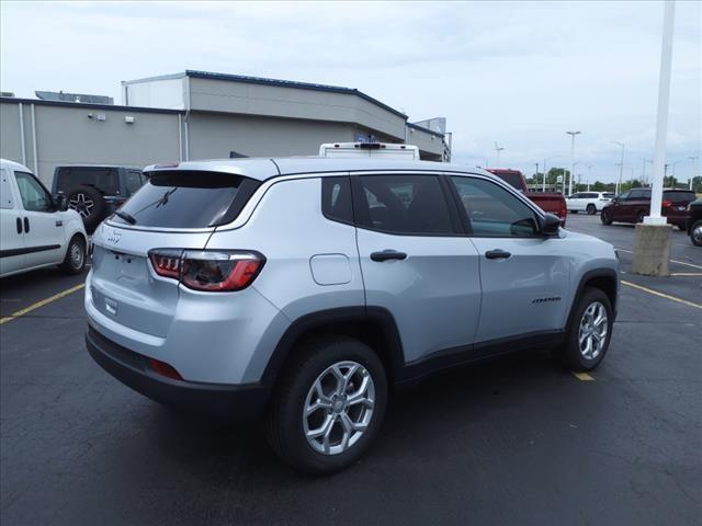 new 2024 Jeep Compass car, priced at $25,406