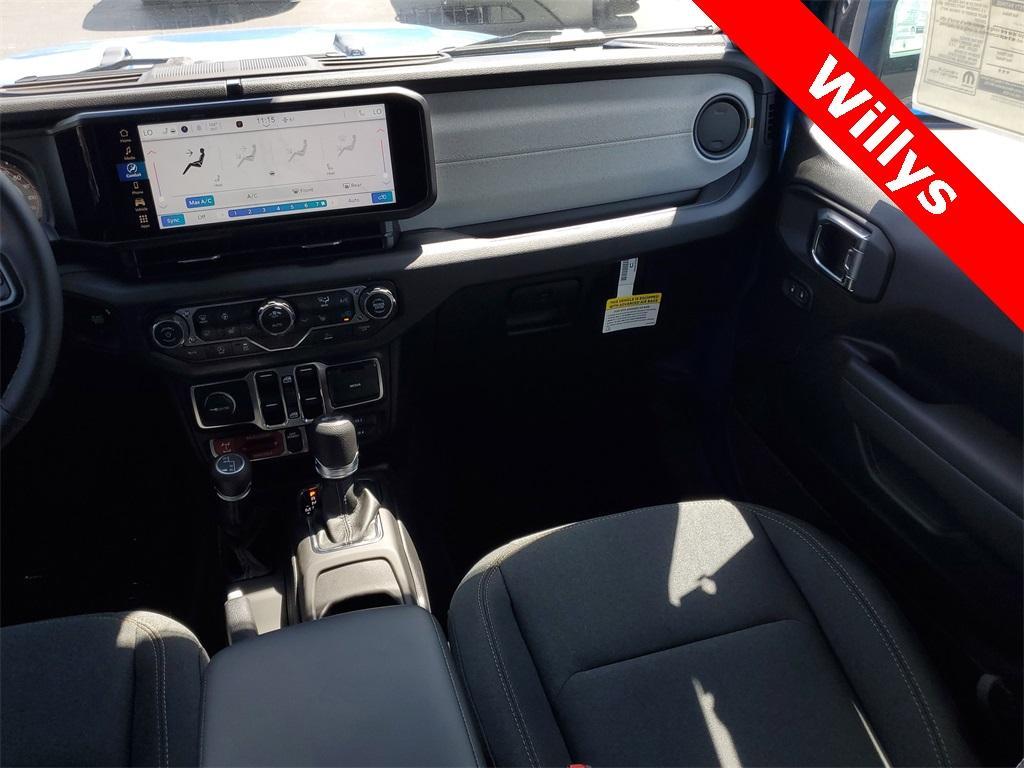 new 2025 Jeep Wrangler car, priced at $46,611