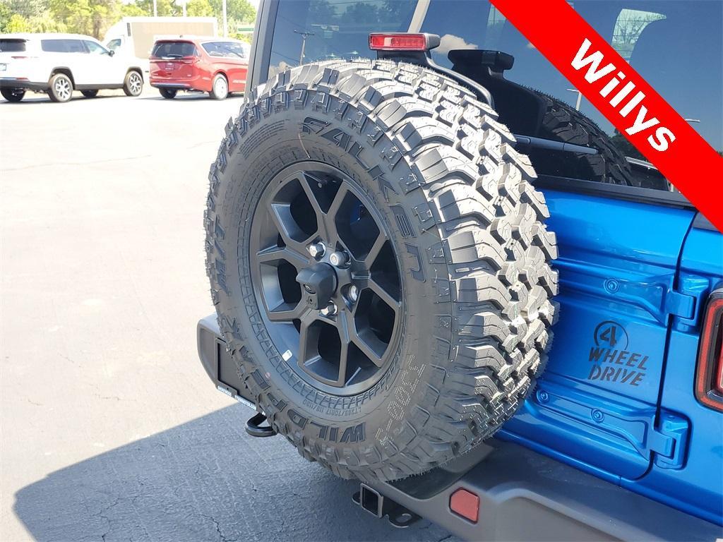 new 2025 Jeep Wrangler car, priced at $46,611