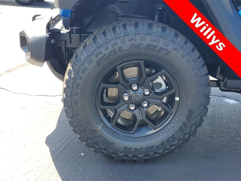 new 2025 Jeep Wrangler car, priced at $46,611