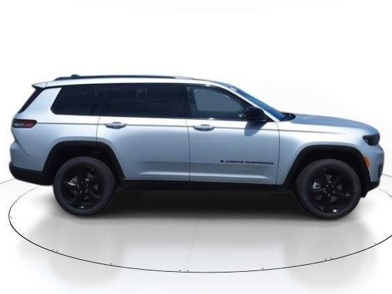 new 2024 Jeep Grand Cherokee L car, priced at $47,008