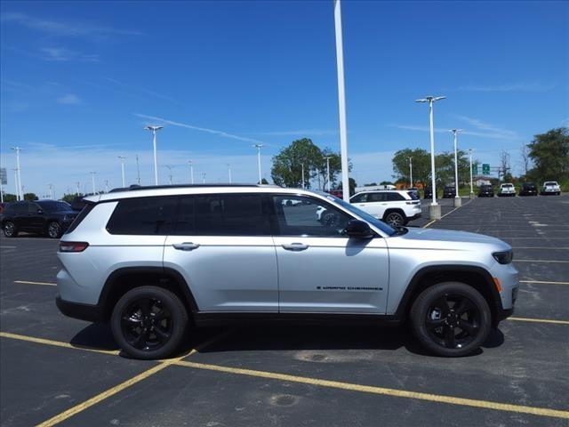 new 2024 Jeep Grand Cherokee L car, priced at $51,008