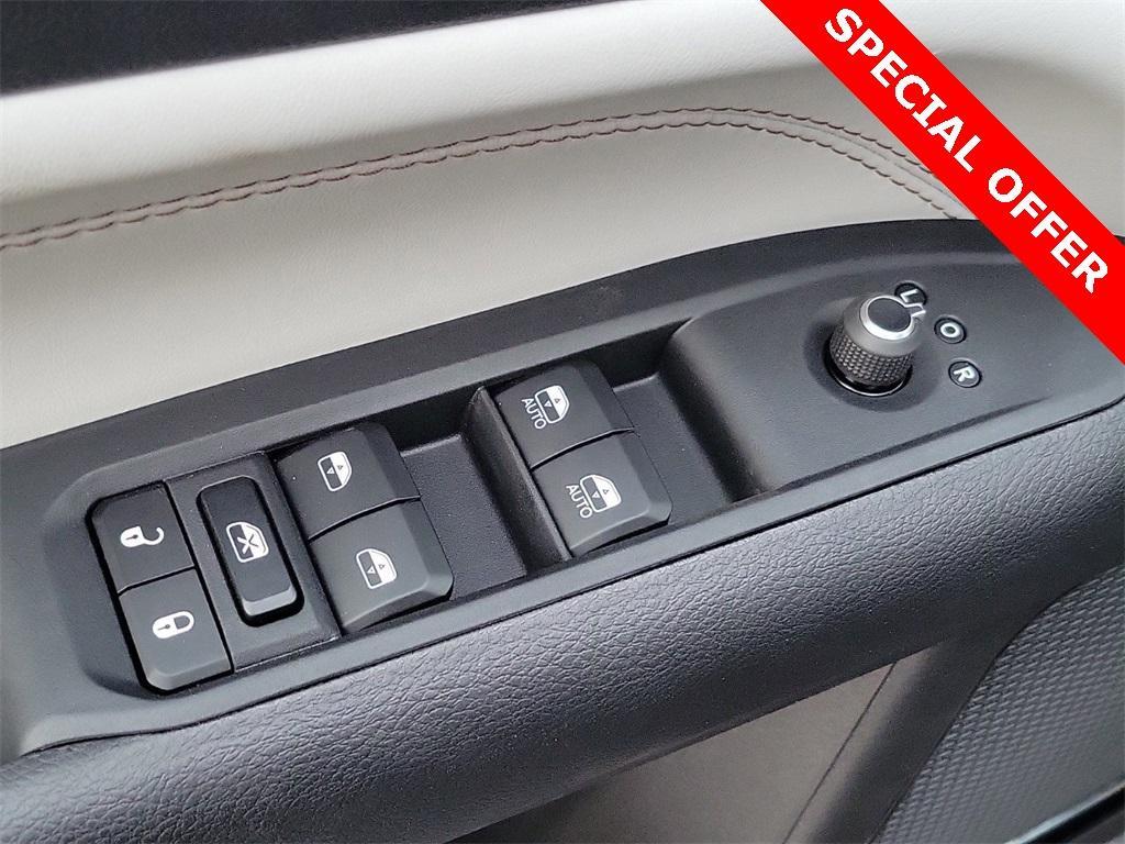 new 2025 Jeep Compass car, priced at $31,134