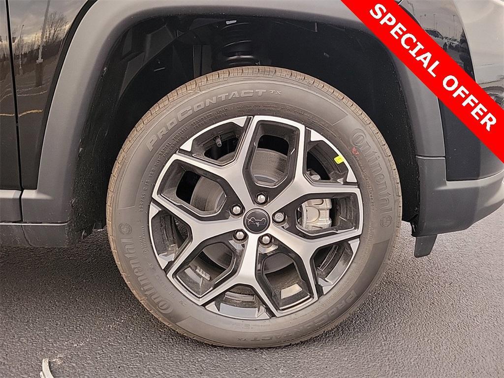 new 2025 Jeep Compass car, priced at $31,134