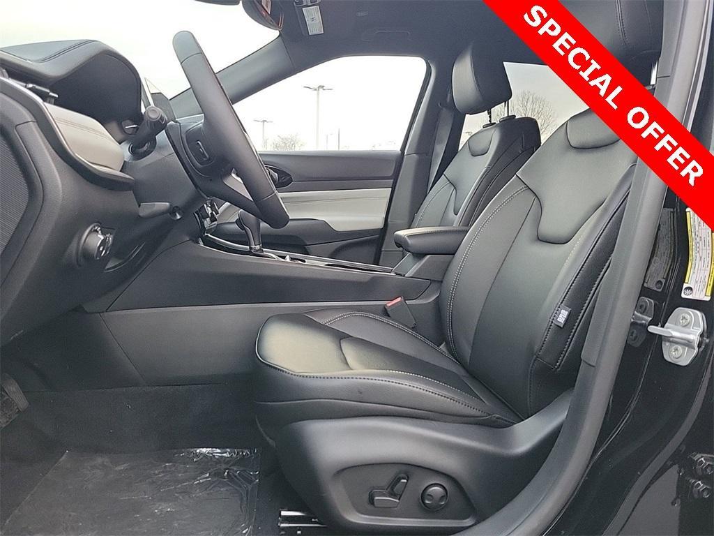 new 2025 Jeep Compass car, priced at $31,134