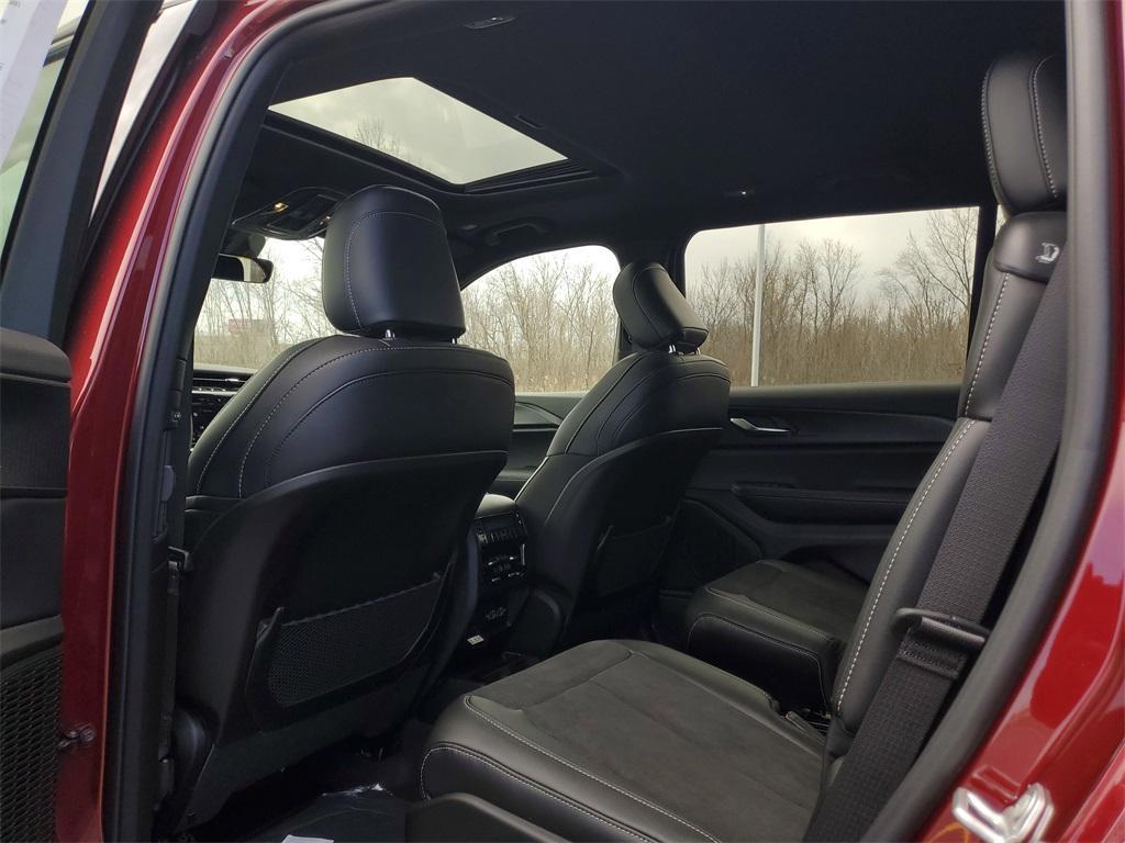 new 2025 Jeep Grand Cherokee L car, priced at $48,248