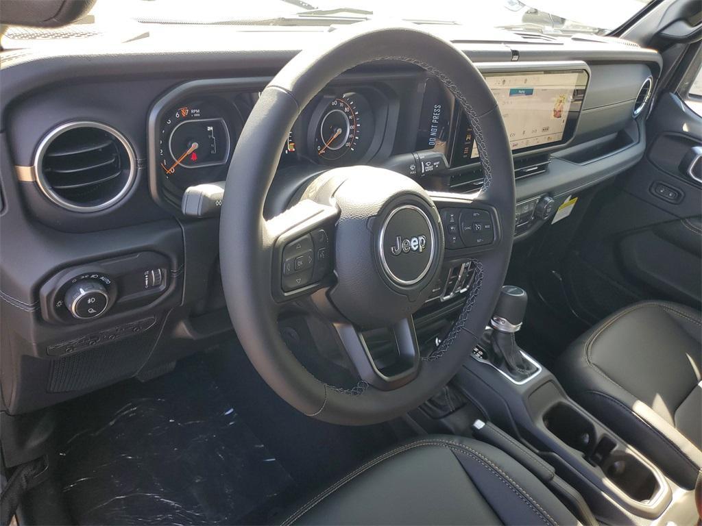 new 2025 Jeep Gladiator car, priced at $45,105