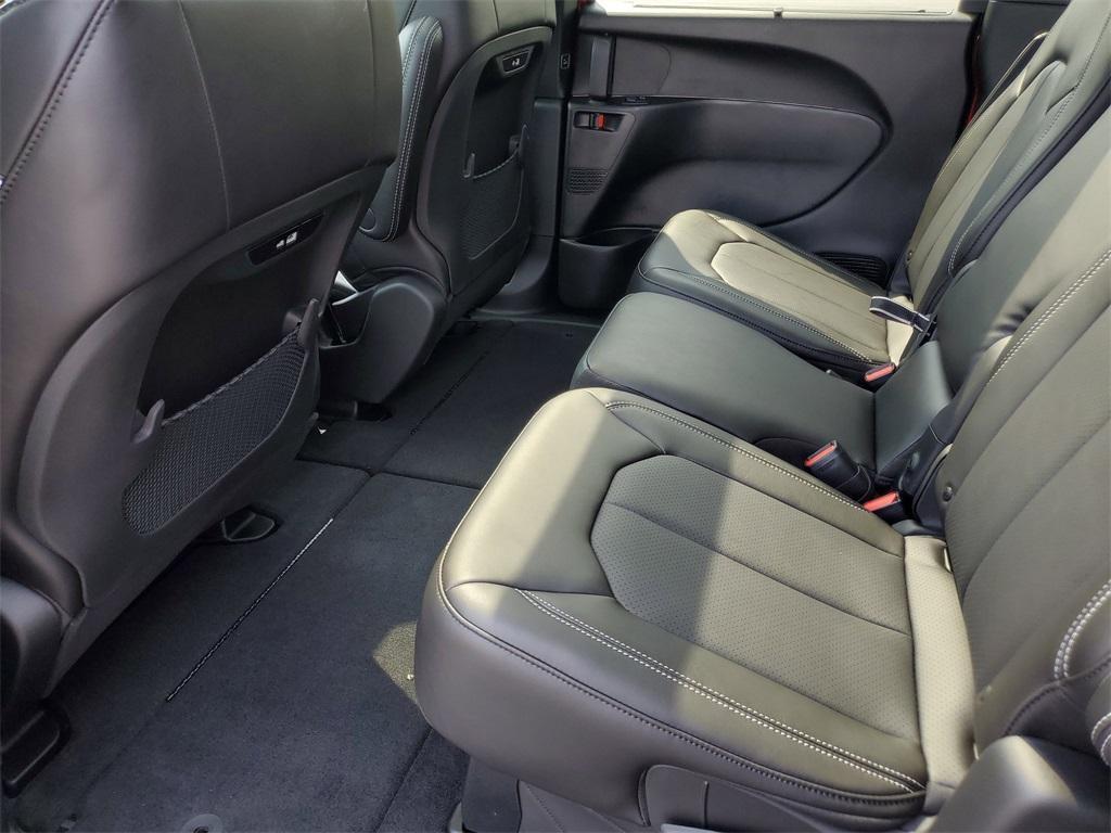 new 2026 Chrysler Pacifica car, priced at $45,928