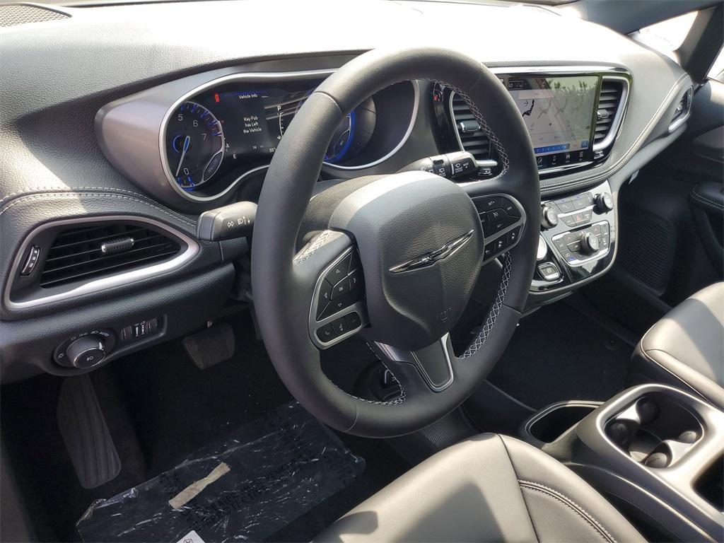 new 2026 Chrysler Pacifica car, priced at $45,928