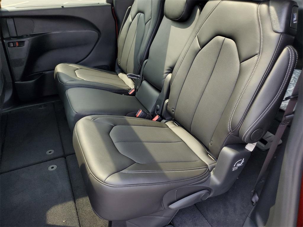 new 2026 Chrysler Pacifica car, priced at $45,928