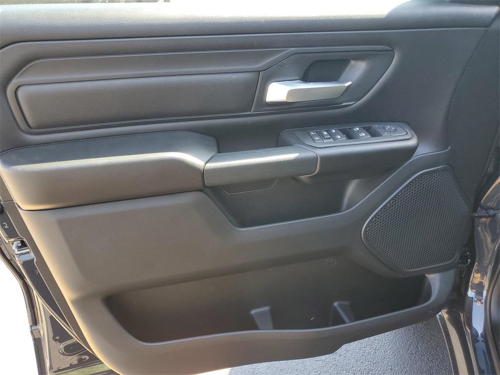 new 2025 Ram 1500 car, priced at $41,951