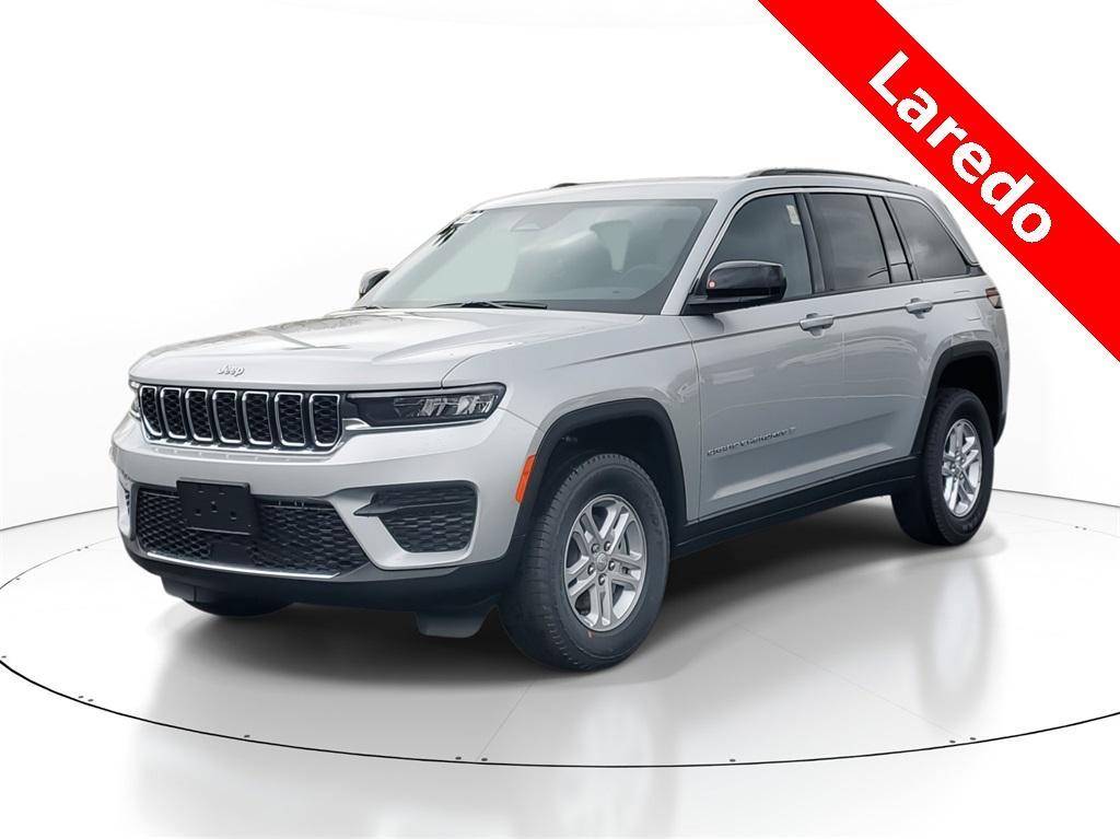 new 2025 Jeep Grand Cherokee car, priced at $36,425