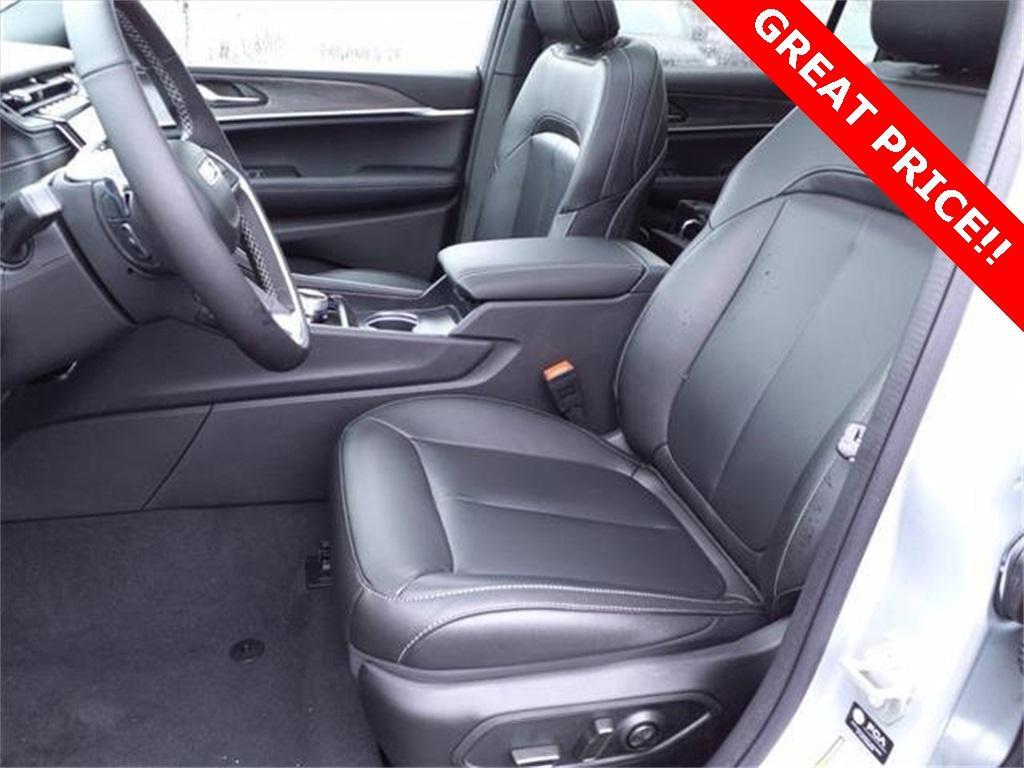 new 2024 Jeep Grand Cherokee L car, priced at $46,477