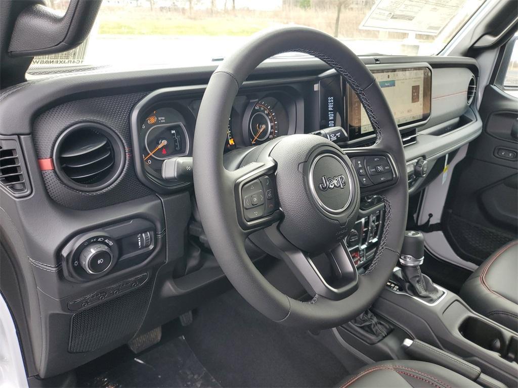 new 2025 Jeep Wrangler car, priced at $61,354