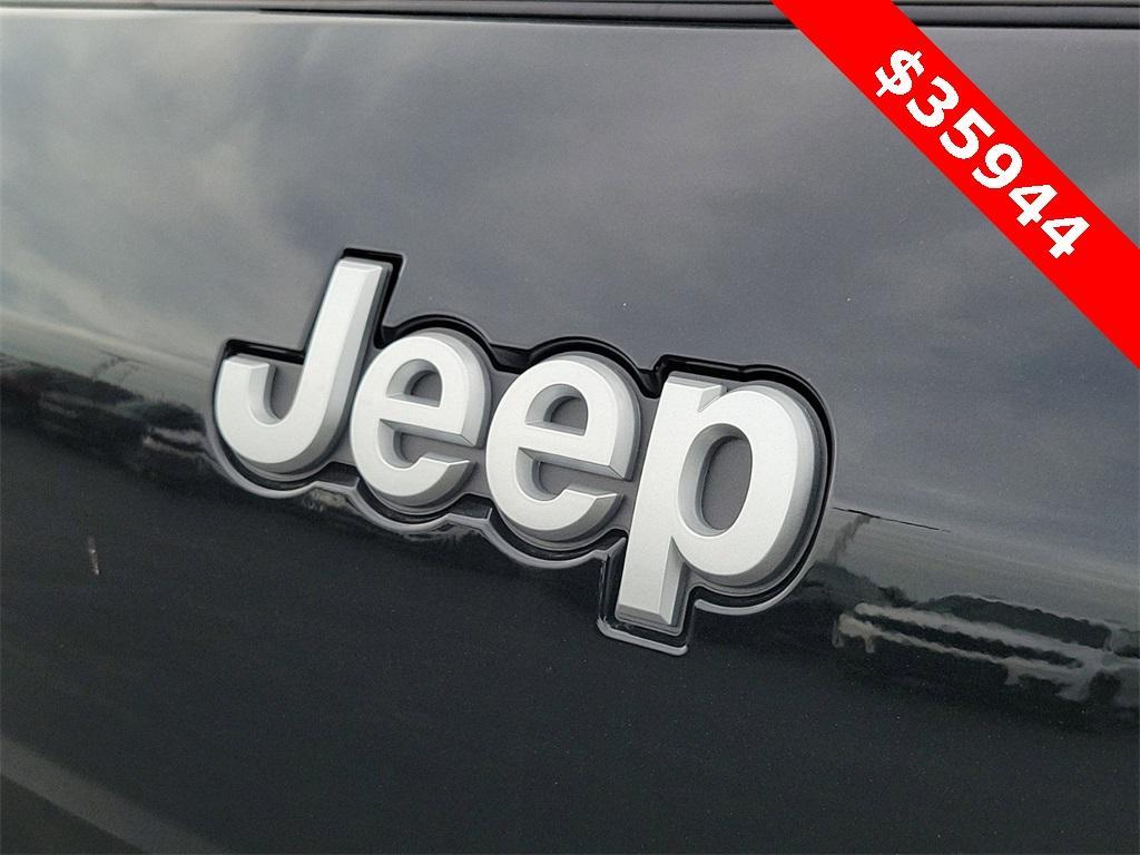 new 2025 Jeep Grand Cherokee L car, priced at $39,175