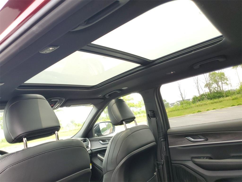 new 2025 Jeep Grand Cherokee L car, priced at $48,360