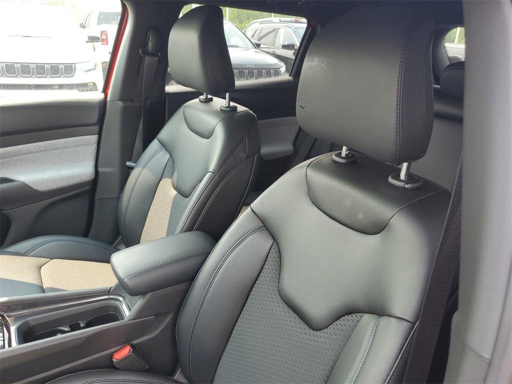 new 2025 Jeep Compass car, priced at $24,760