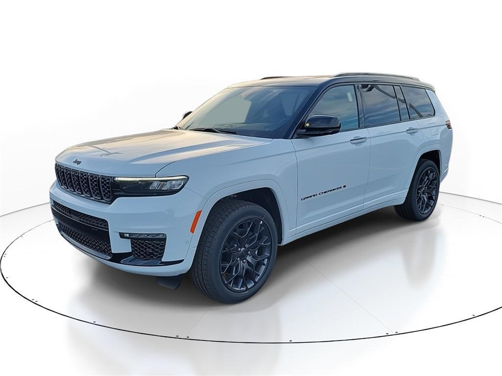 new 2025 Jeep Grand Cherokee L car, priced at $61,405