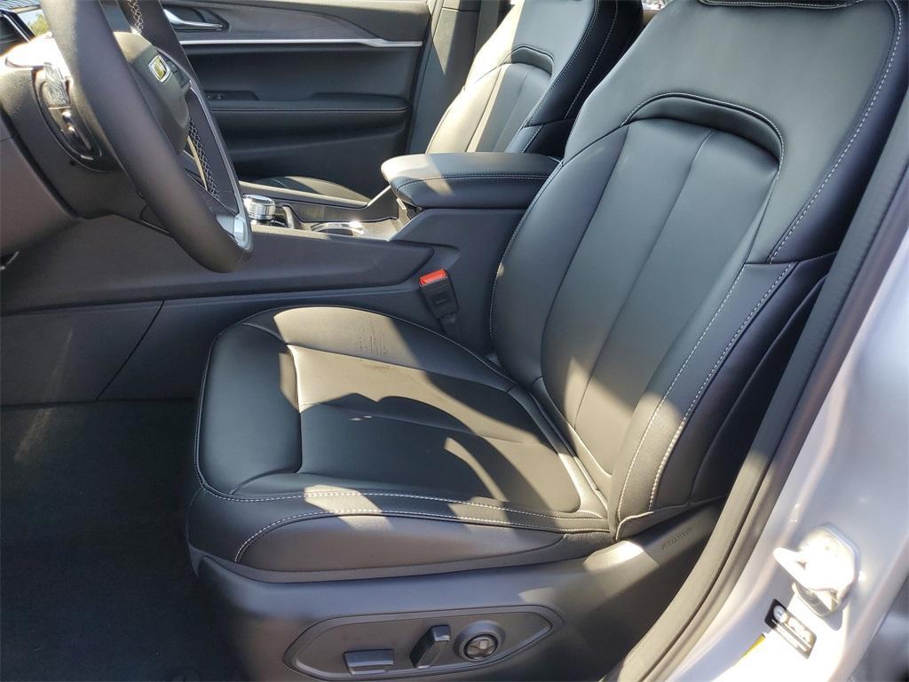 new 2025 Jeep Grand Cherokee car, priced at $45,283